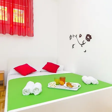 Pava Appartamento Donji Okrug (Ciovo)