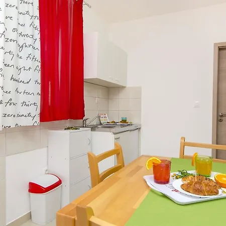 Pava Donji Okrug (Ciovo)