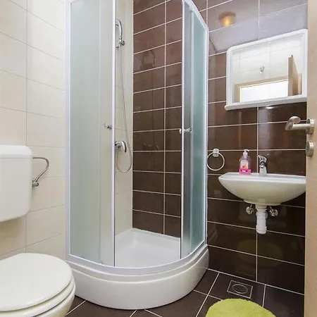 Pava Donji Okrug (Ciovo)