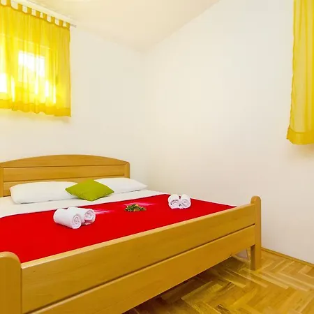 Appartamento Pava Donji Okrug (Ciovo)