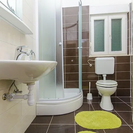 Appartamento Pava Donji Okrug (Ciovo)