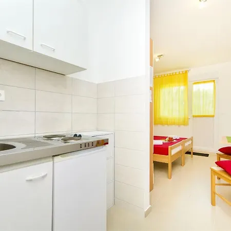 Pava * Donji Okrug (Ciovo)